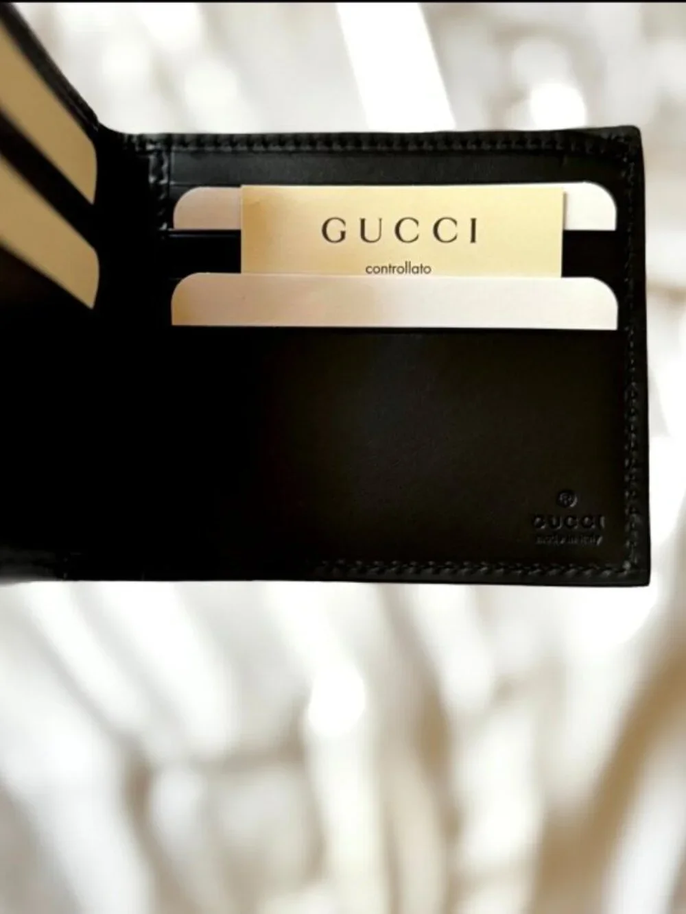 GUCCI GG Emblem Bi-Fold Wallet *Brand New